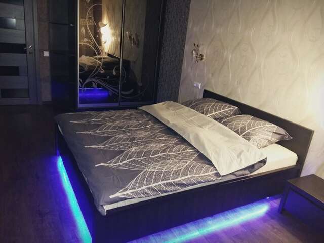 Апартаменты Elitnaia dvukhkomnatnaia kvartira Мариуполь-7